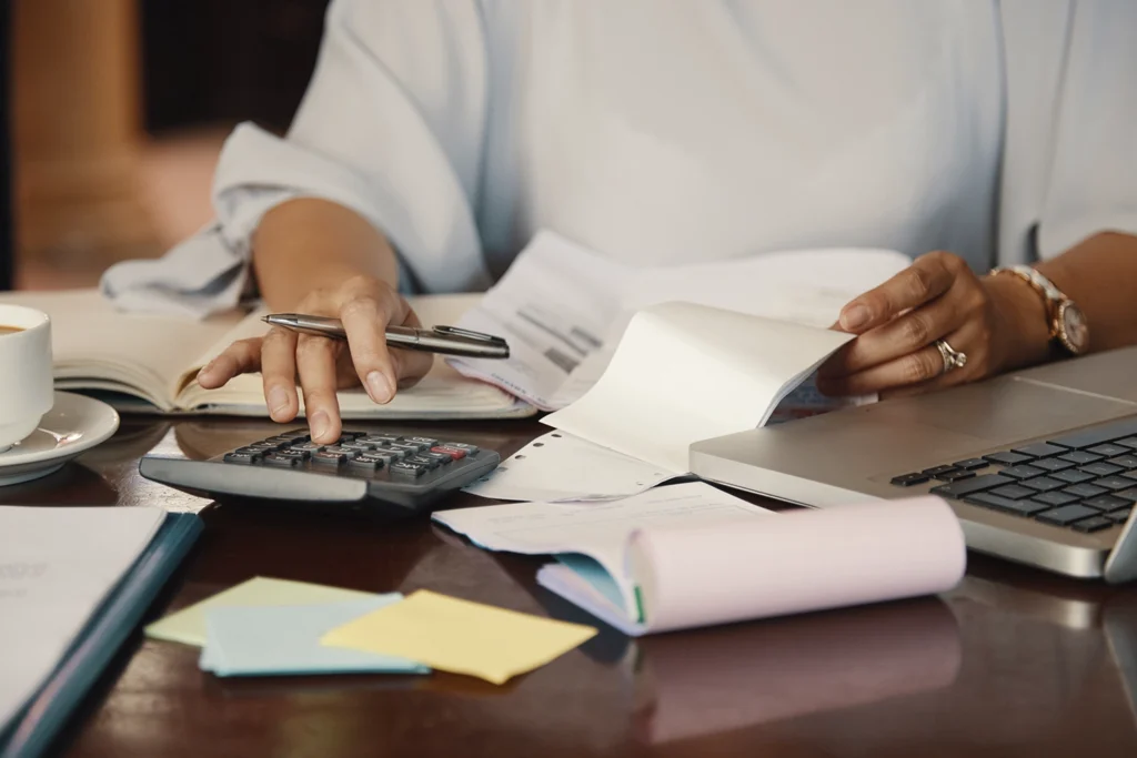 Taxas e finanças para corretores de imóveis: entenda de uma vez por todas