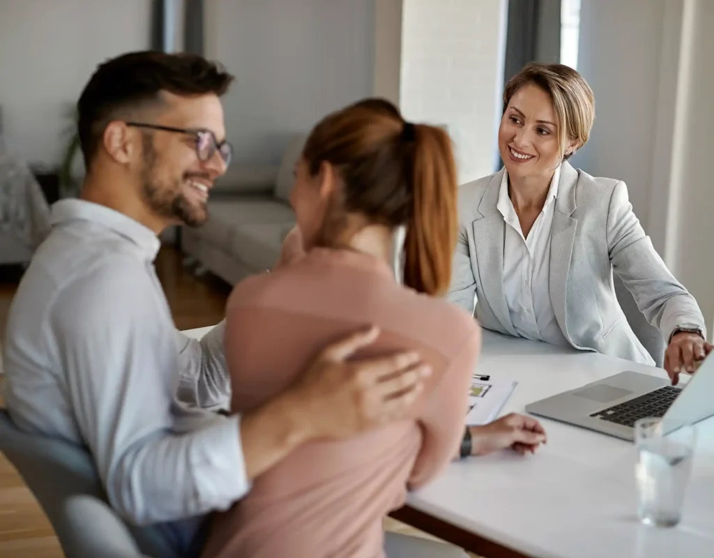 Atendimento humanizado: Como treinar sua equipe de corretores para criar conexões reais