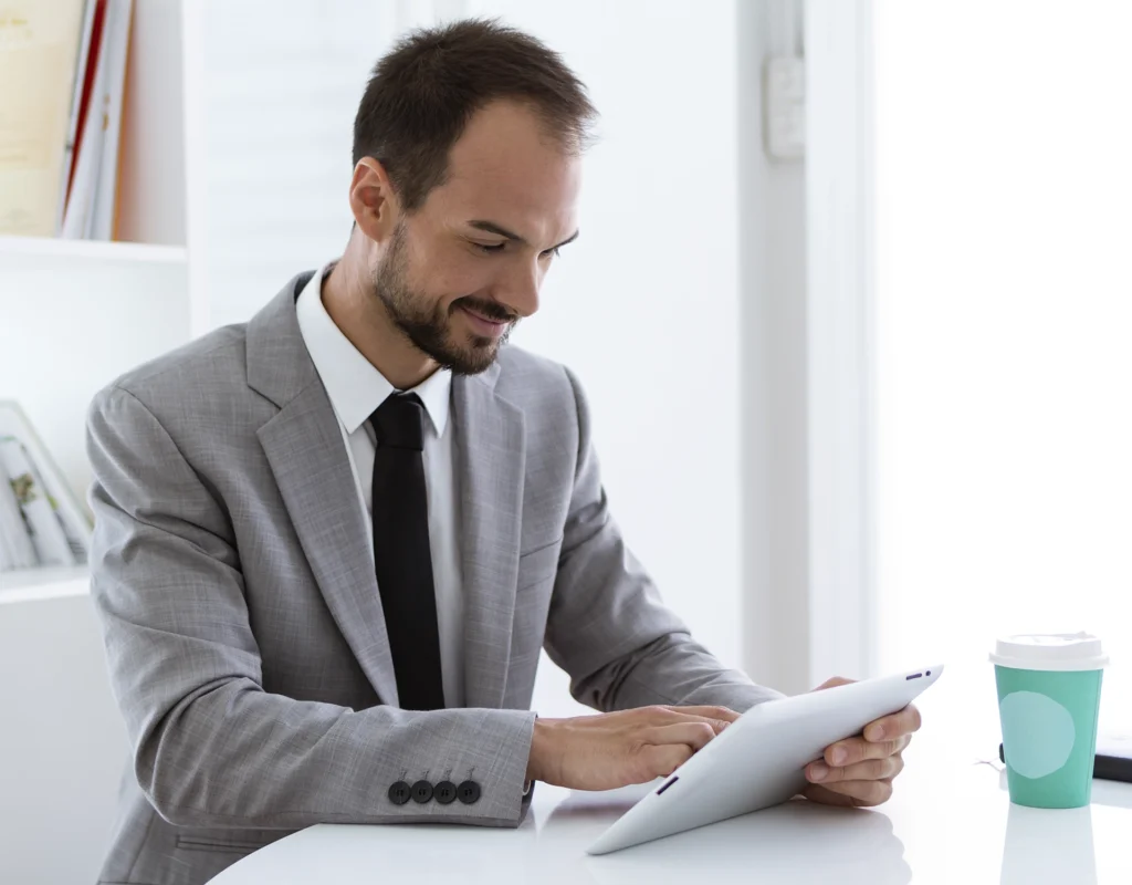 3 passos para integrar tecnologia e melhorar o atendimento ao cliente na sua imobiliária