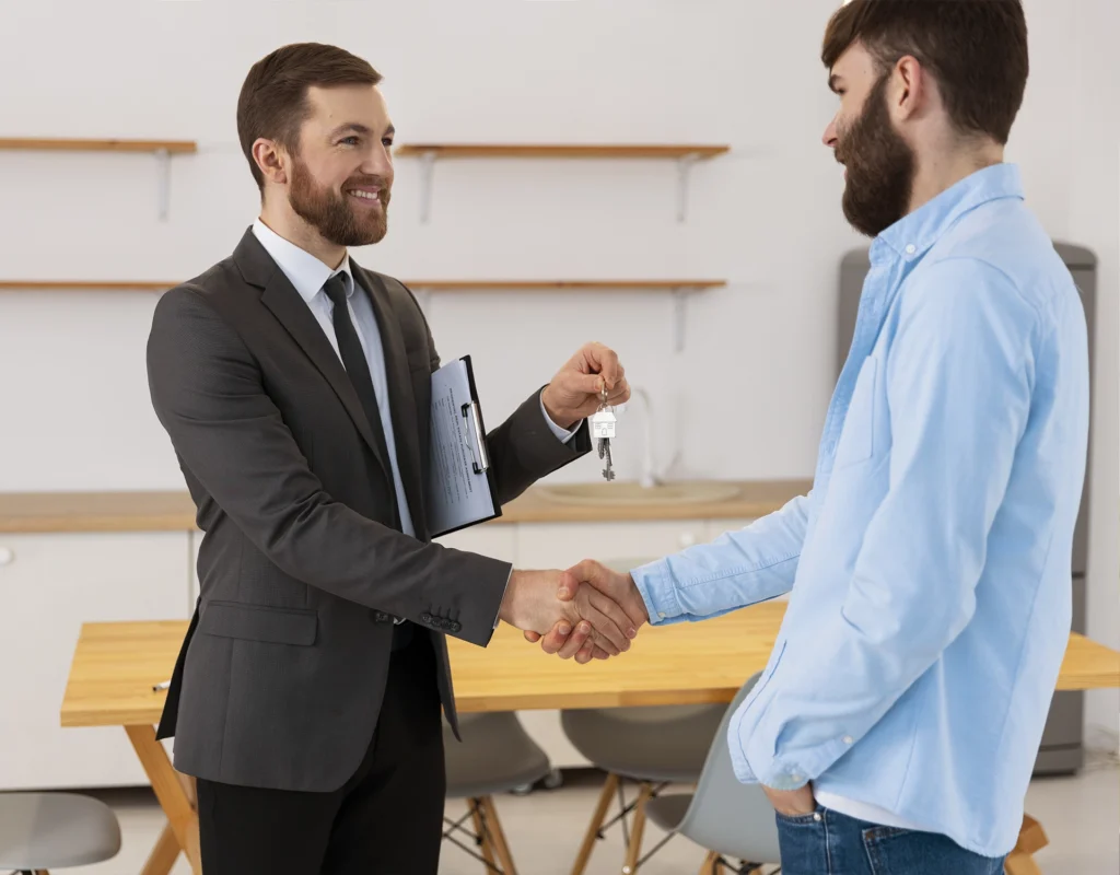 Acompanhamento de leads: Como manter o engajamento e fechar vendas no mercado imobiliário