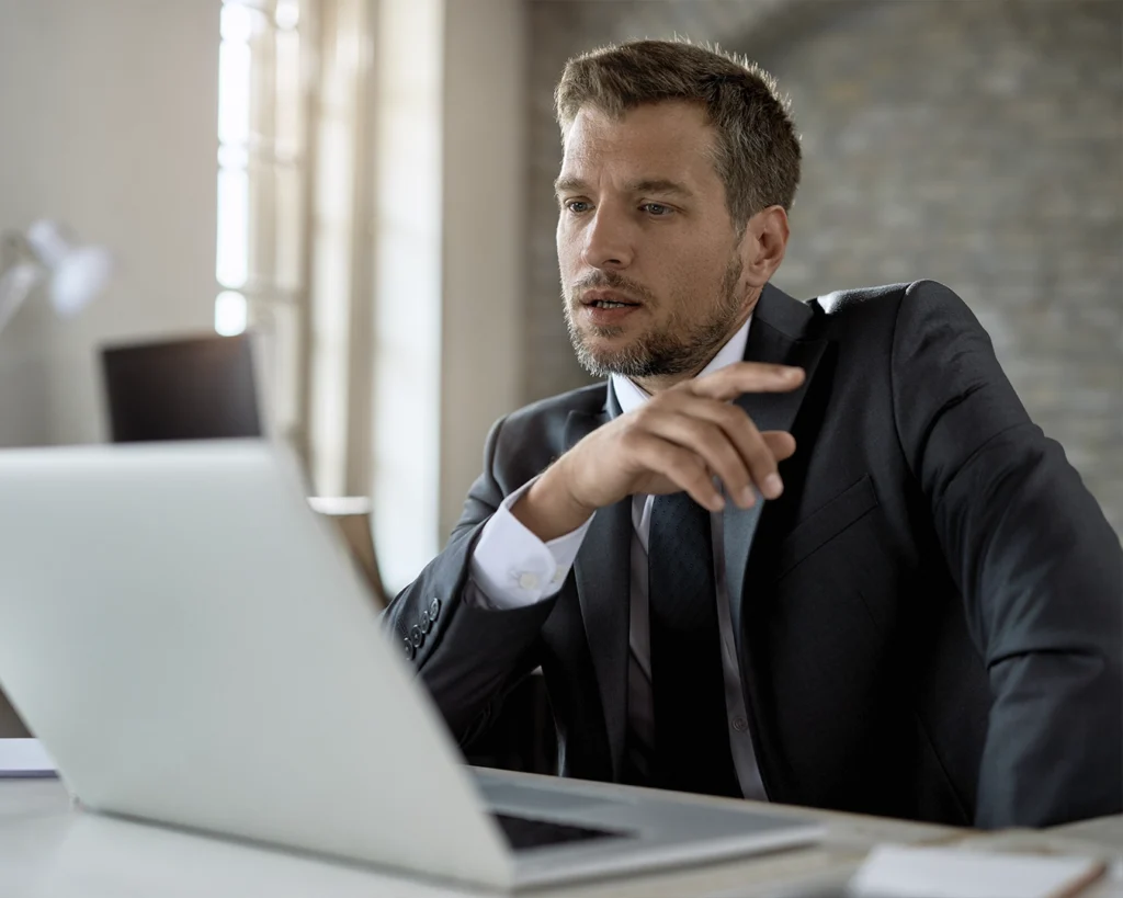4 frases que todo corretor de imóveis deve evitar para não afastar clientes