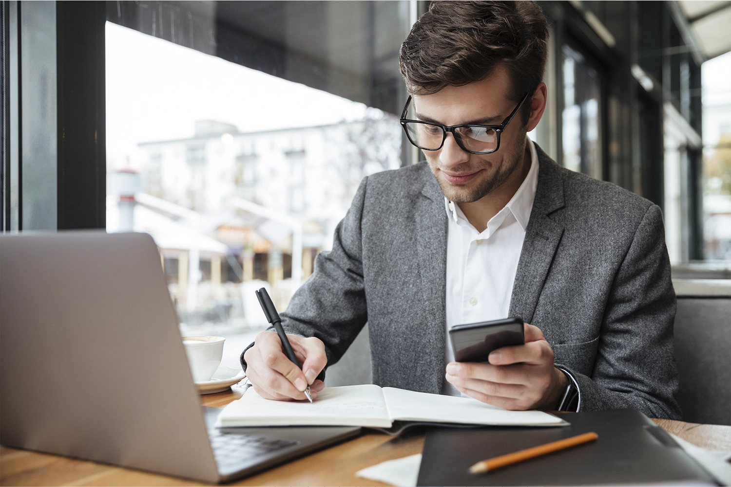 Taxas e finanças para corretores de imóveis: entenda de uma vez por todas Taxas e finanças para corretores de imóveis: entenda de uma vez por todas