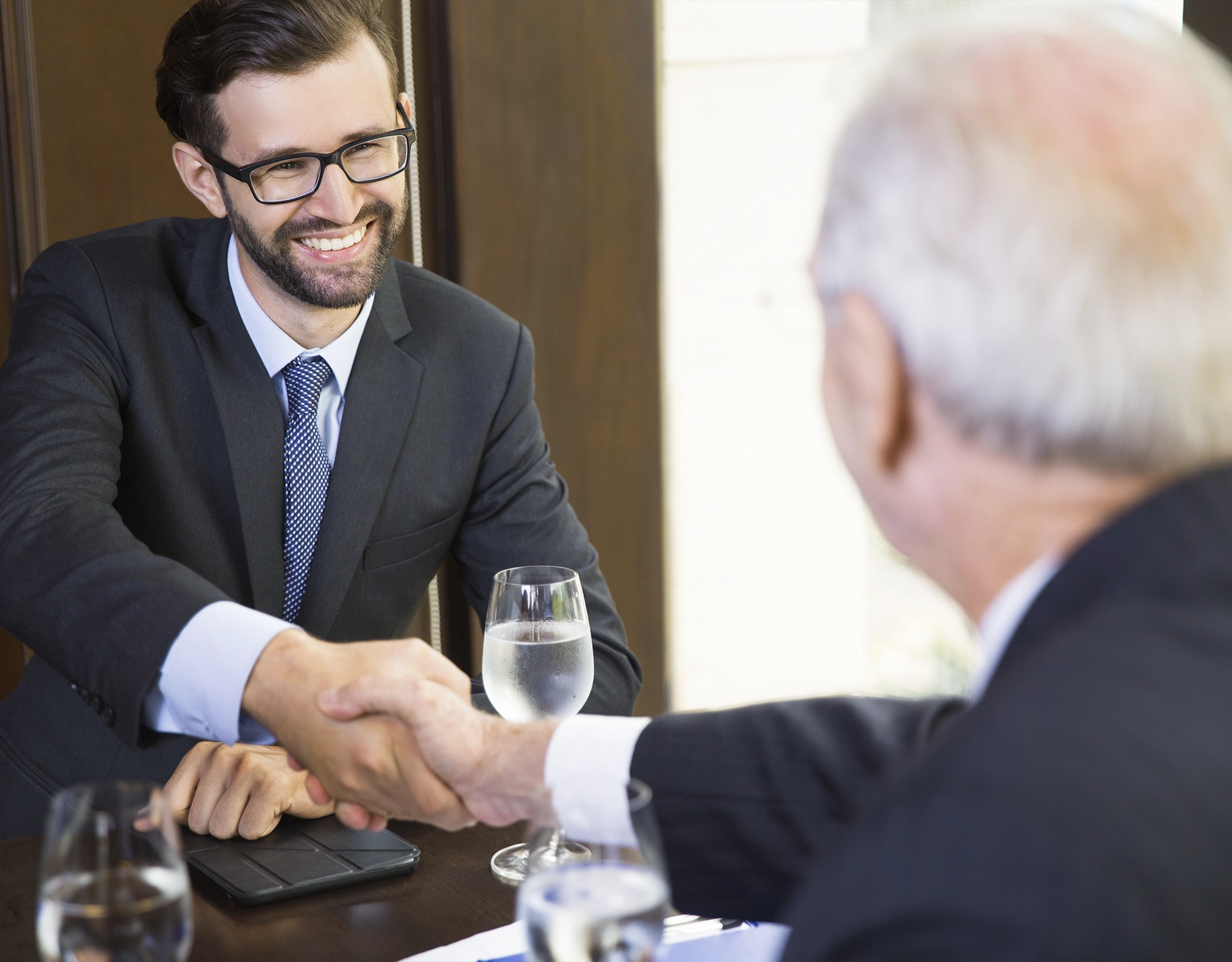 Como criar um Programa de Indicação que realmente funciona para sua imobiliária Como criar um Programa de Indicação que realmente funciona para sua imobiliária
