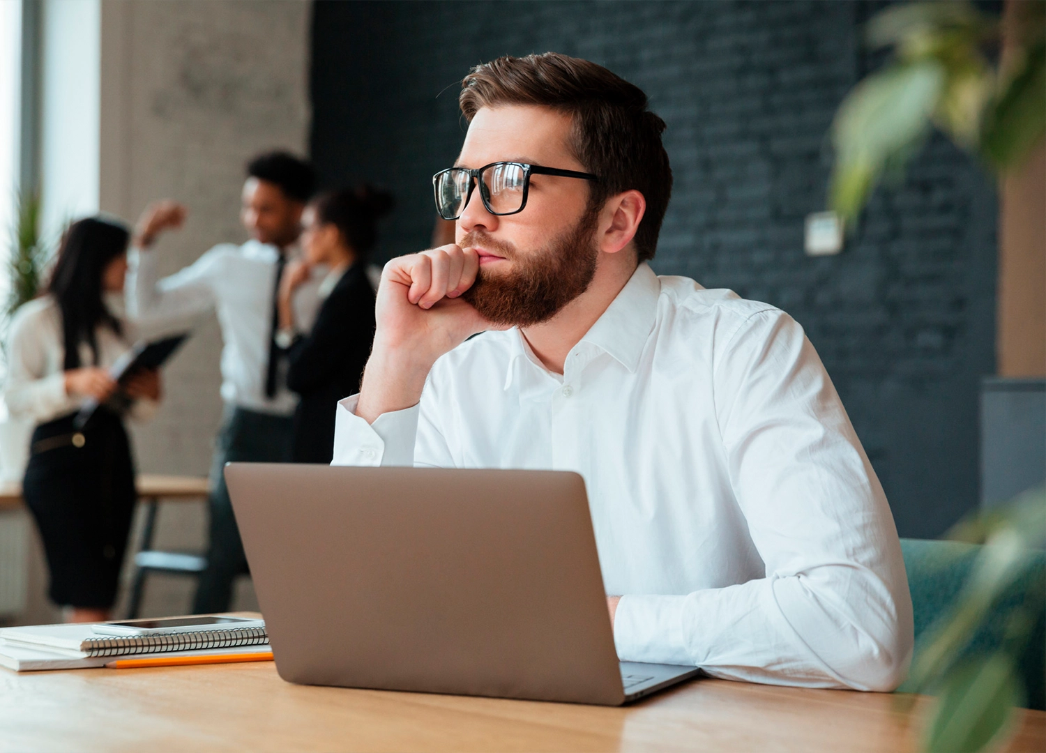 Por que sua imobiliária gera muitos leads, mas vende pouco? Por que sua imobiliária gera muitos leads, mas vende pouco?